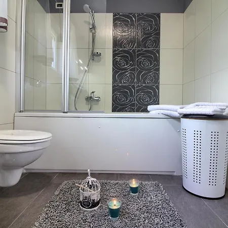 Luxury With Pool Near The , Sea View, Extra Pool Heating Available * Medulin