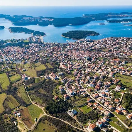 Willa Luxury With Pool Near The , Sea View, Extra Pool Heating Available Medulin