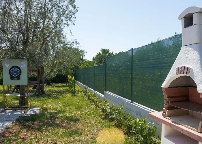 Luxury With Pool Near The , Sea View, Extra Pool Heating Available *