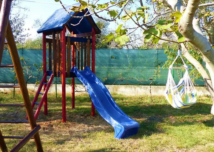 Luxury With Pool Near The , Sea View, Extra Pool Heating Available *