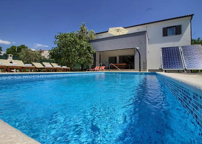 빌라 Luxury With Pool Near The , Sea View, Extra Pool Heating Available *