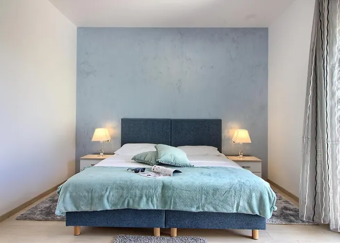 Luxury With Pool Near The , Sea View, Extra Pool Heating Available 빌라